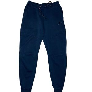 Black Nike Tech Pants